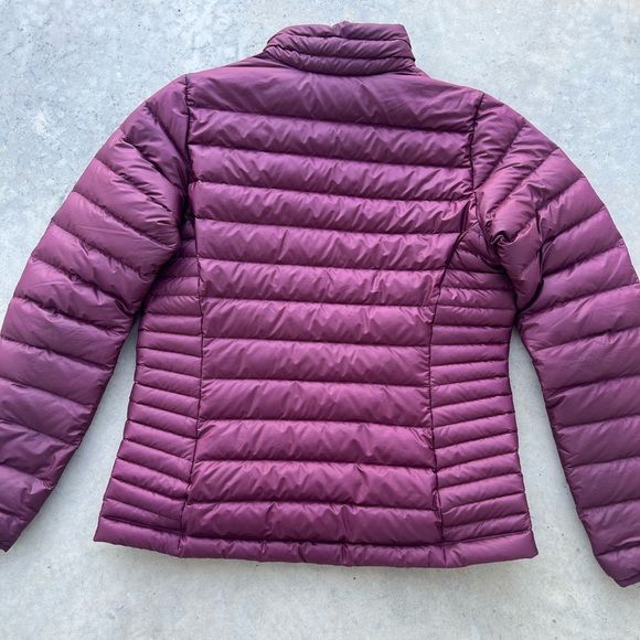 Patagonia Down Sweater Zip Up Jacket Packable Coat Women’s Small - Picture 10 of 10